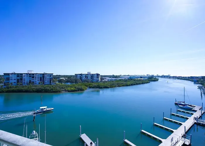 Splash Harbour, Harbourside Waterfront *