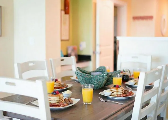 Splash Harbour, Harbourside Waterfront Apartment