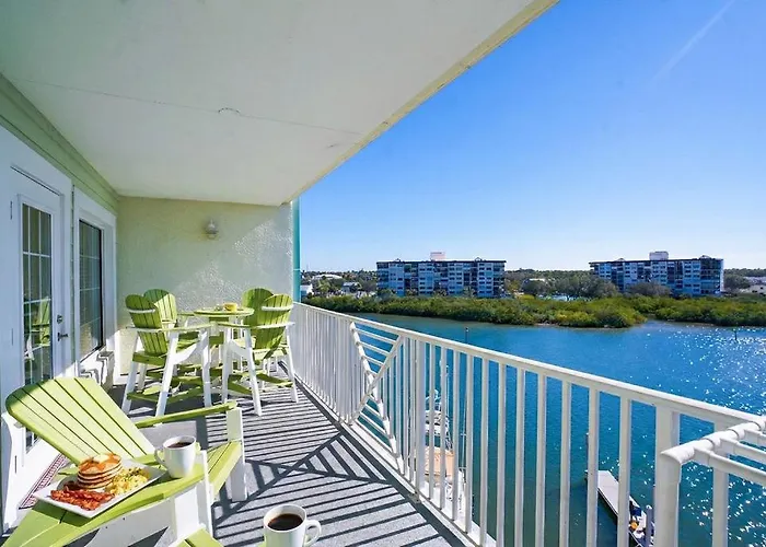 Splash Harbour, Harbourside Waterfront Apartment Clearwater Beach