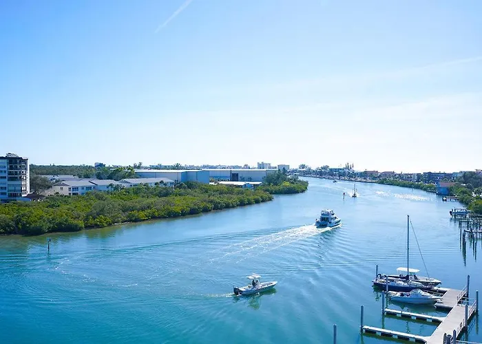 Splash Harbour, Harbourside Waterfront Clearwater Beach