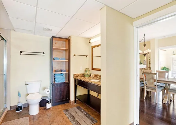 Splash Harbour, Harbourside Waterfront Apartment